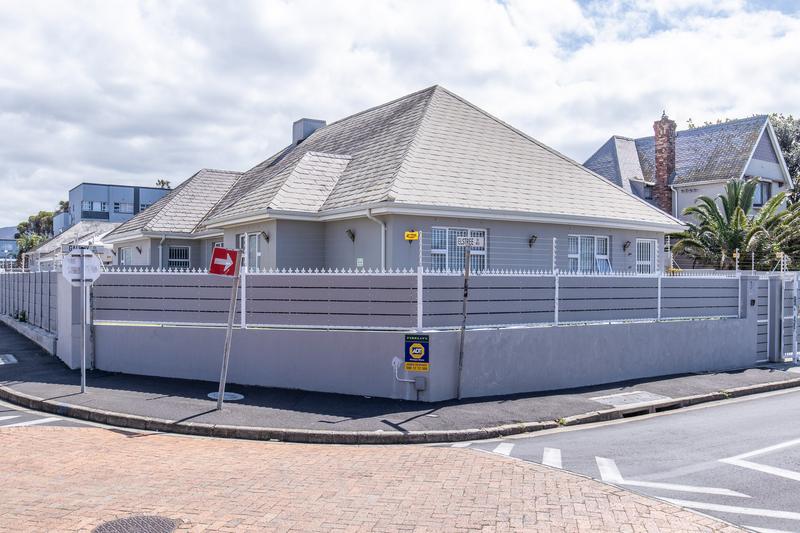 3 Bedroom Property for Sale in Heathfield Western Cape